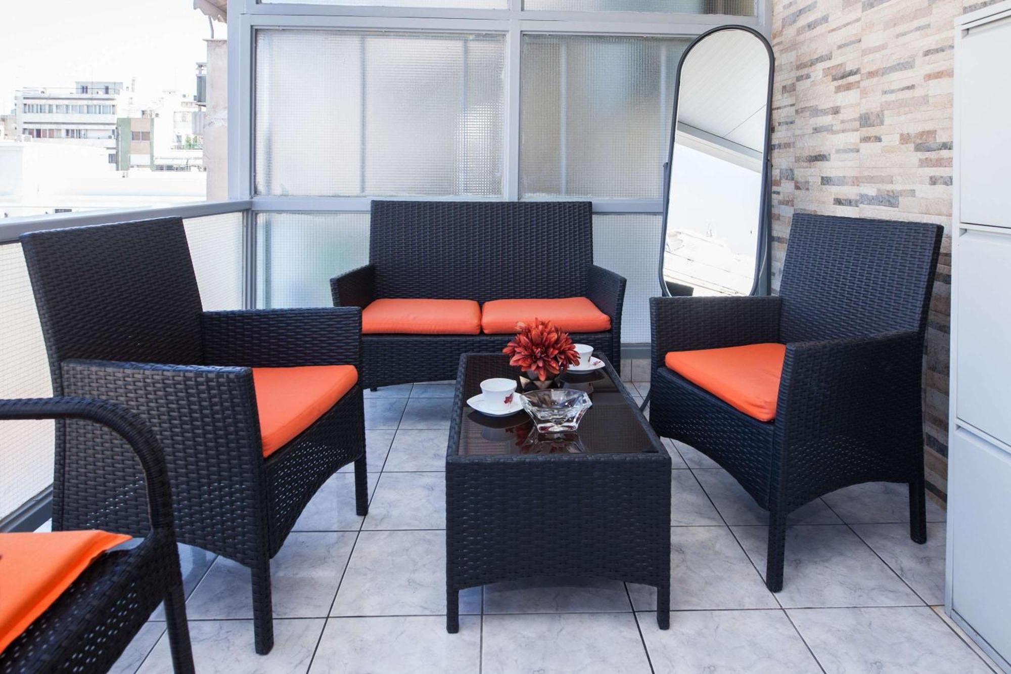 Central 2 Bd Apt With Balcony By Monastiraki Atina Dış mekan fotoğraf