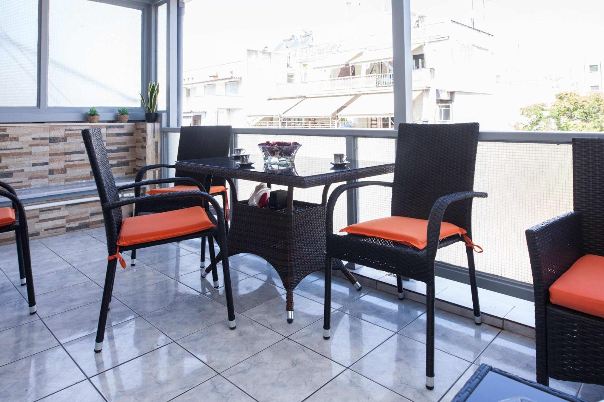 Central 2 Bd Apt With Balcony By Monastiraki Atina Dış mekan fotoğraf